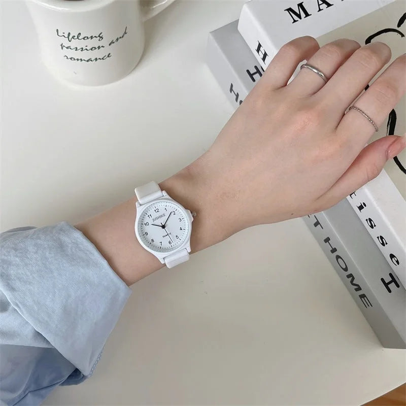 Fashion Silicone Strap Wristwatch Multi-color Student Quartz Watch Casual Adjustable Quartz Clock